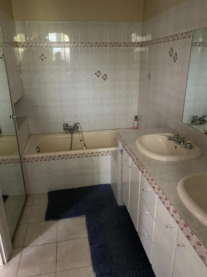 Chambre Spacieuse Independante Dans Villa Plus Parking Privee Le Cannet Kültér fotó